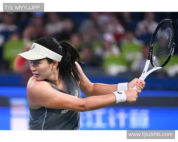 武汉网球队的团队协作揭秘：网球巨献背后的默契与拼搏精神